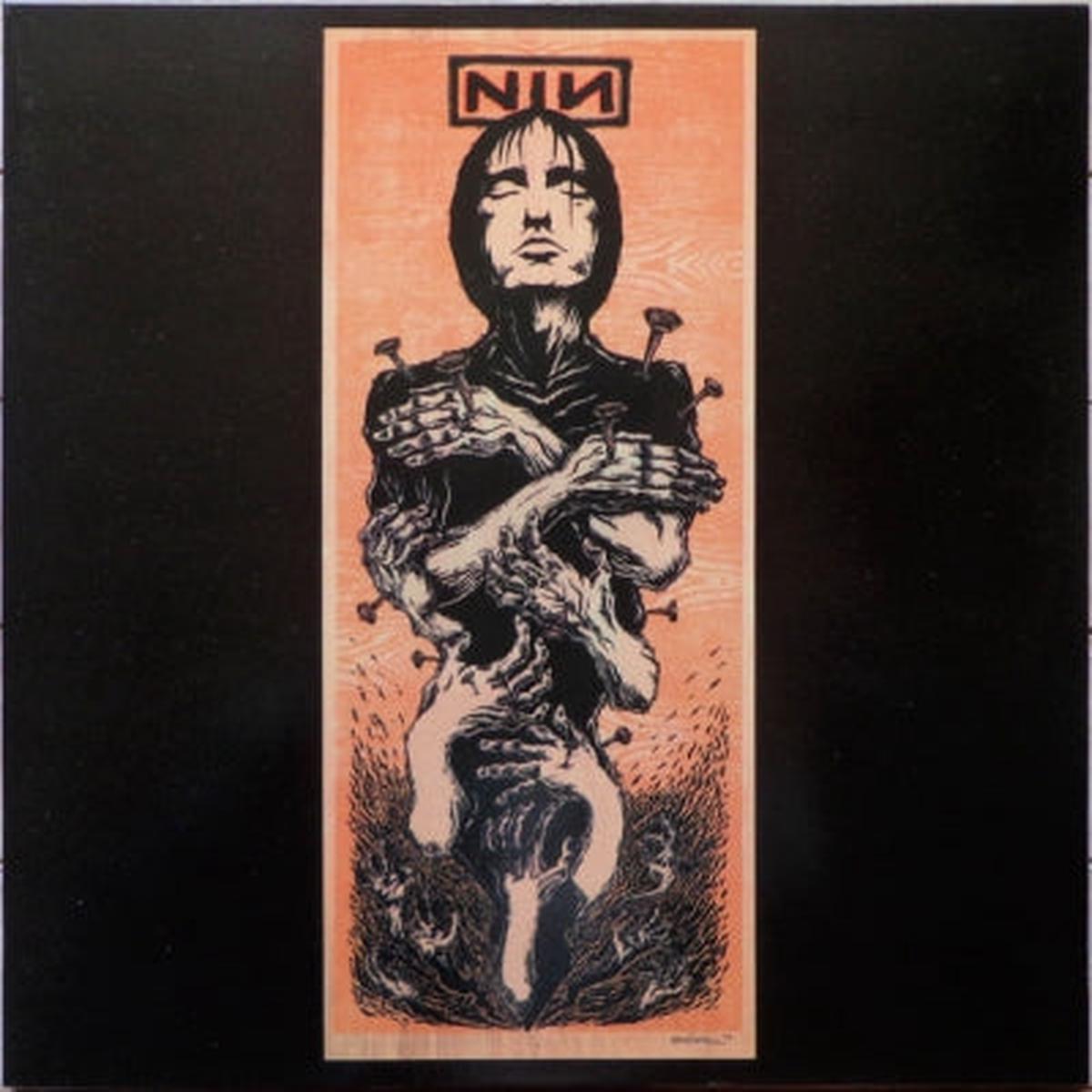 NINE INCH NAILS – Live At KROQ